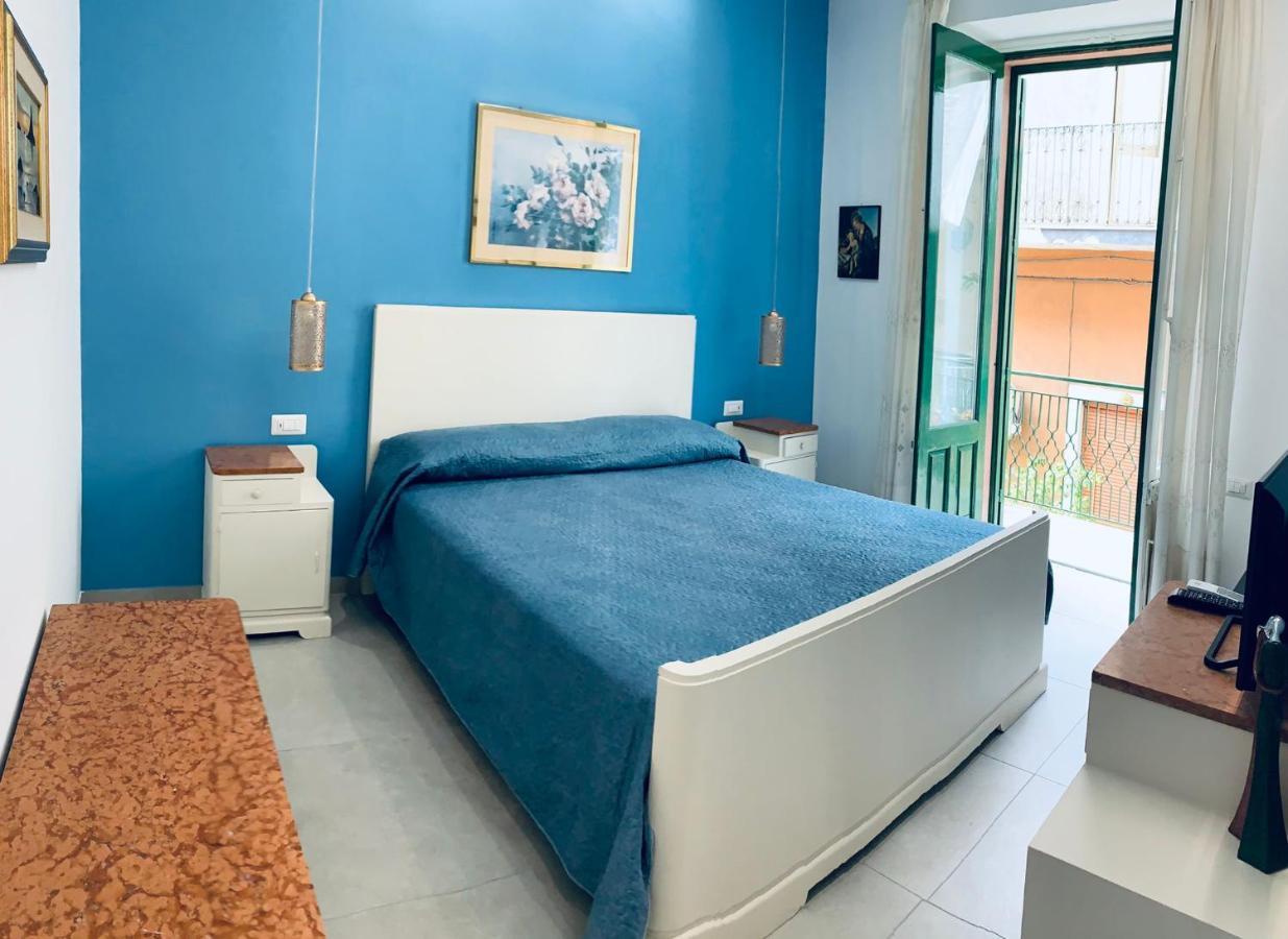 Casa Vacanze Rosa Aci Trezza Exterior photo
